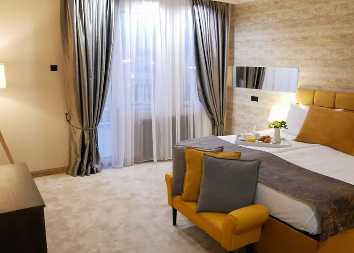 Riverside Boutique Hotel