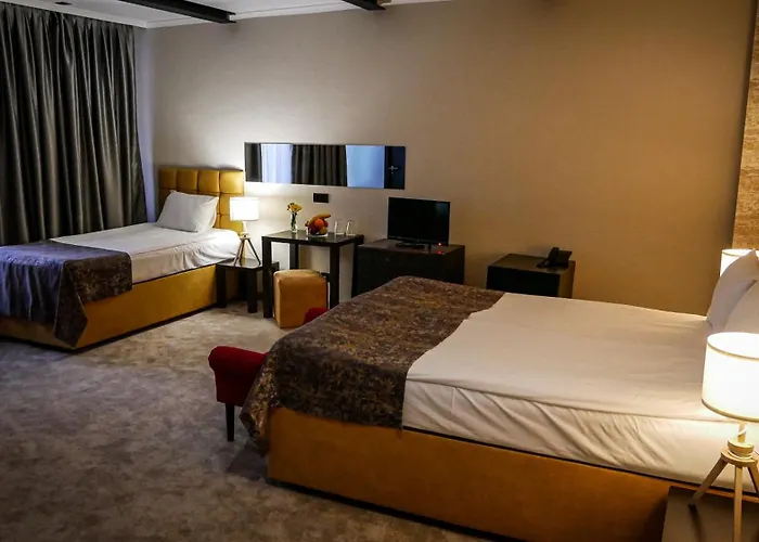 Hotel Riverside Boutique 4*