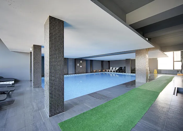 Riverside Boutique Hotel 4*