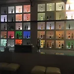 Riverside Boutique 4*