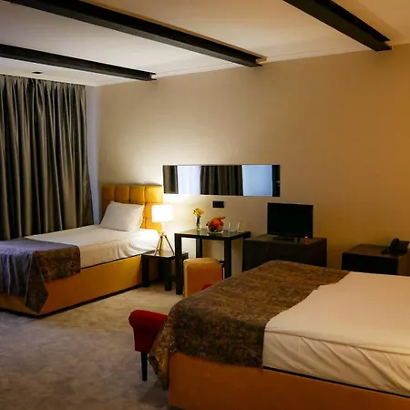 Riverside Boutique Hotel