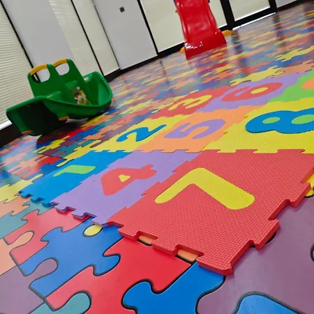 Riverside Boutique 4*