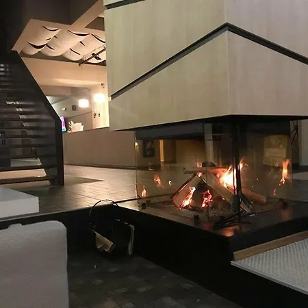Riverside Boutique Hotel 4*