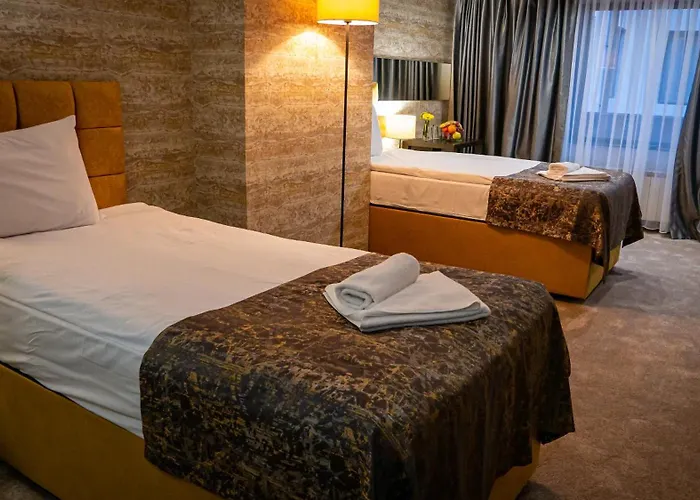 Riverside Boutique Szálloda 4*