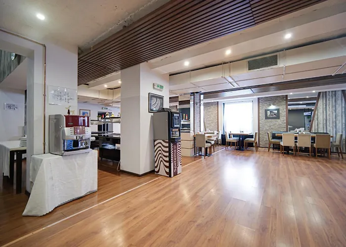 Riverside Boutique 4*