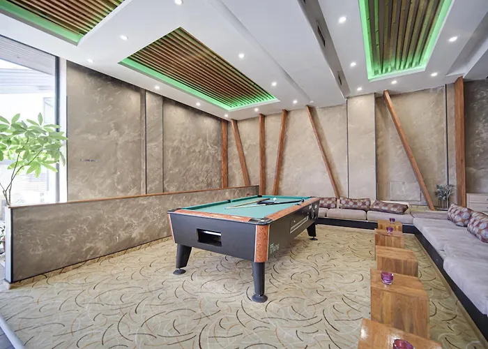 Riverside Boutique 4*